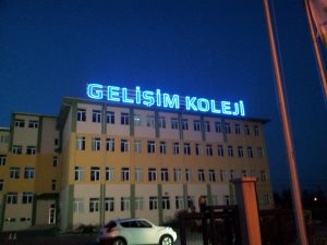 GELİŞİM KOLEJİ NEON TABELA